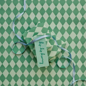 PAPEL REGALO ARLEQUÍN VERDE