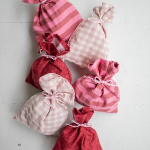 BOLSITAS TELA SORPRESA ROSÉ - Min. 6ud