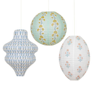 Set de 3 farolillos de papel Meri Meri x Molly Mahon con estampado florales y geométricos en tonos pastel