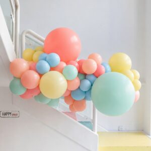 Guirnalda de globos pastel lista para colgar, con envio a domicilio