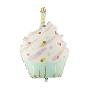 Globo de foil con forma de cupcake o pastelito hinchado con helio, mide 48x68cm.