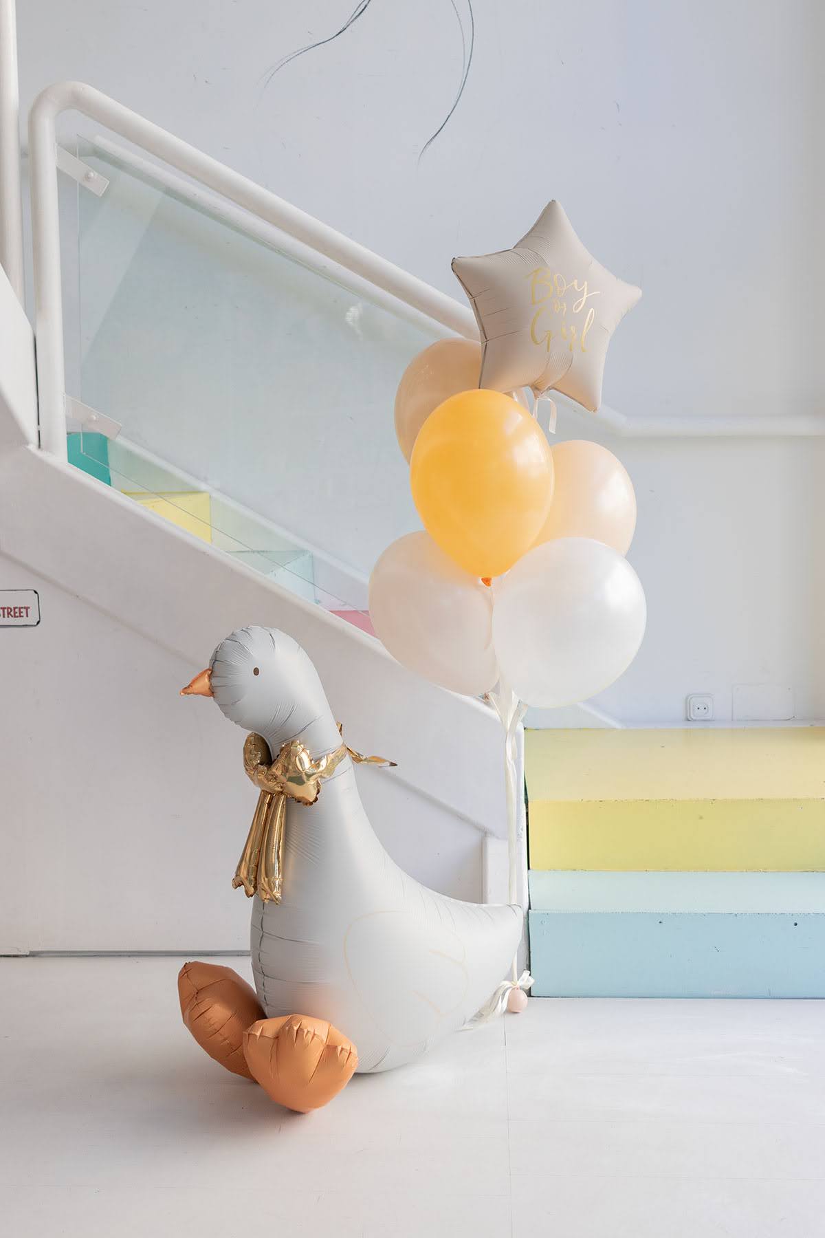 Ramo Bienvenido Bebe Ramo de globos Bienvenido Bebé con globo standing, globos de latex y estrella personalizable.