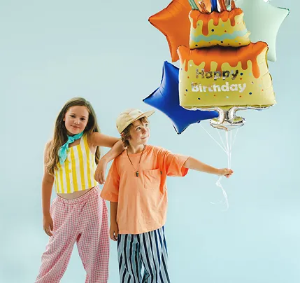 Set de 5 globos de foil happy birthday hinchados con helio